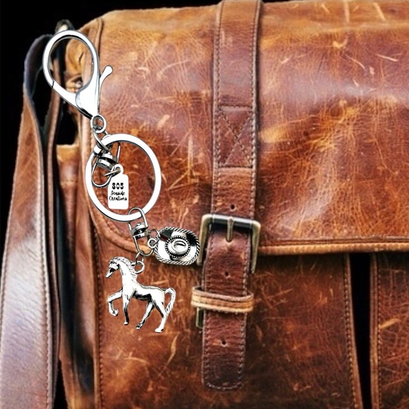 Gifts FOR ALL, Custom BagTags!! Hang these and express your passions! - Picture 16 of 16